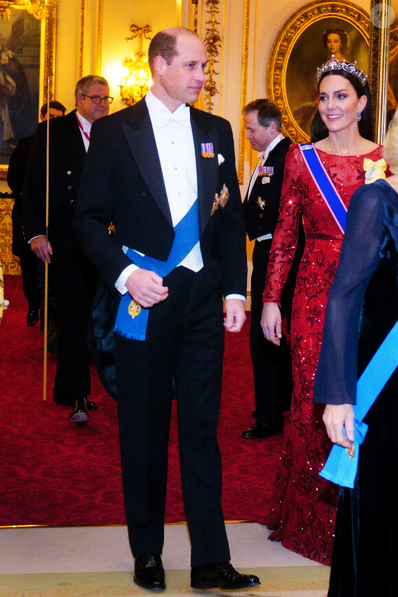 Le prince William, prince de Galles, et Catherine (Kate) Middleton, princesse de Galles - La famille royale d'Angleterre lors de la réception des corps diplômatiques au palais de Buckingham à Londres le 6 décembre 2022.