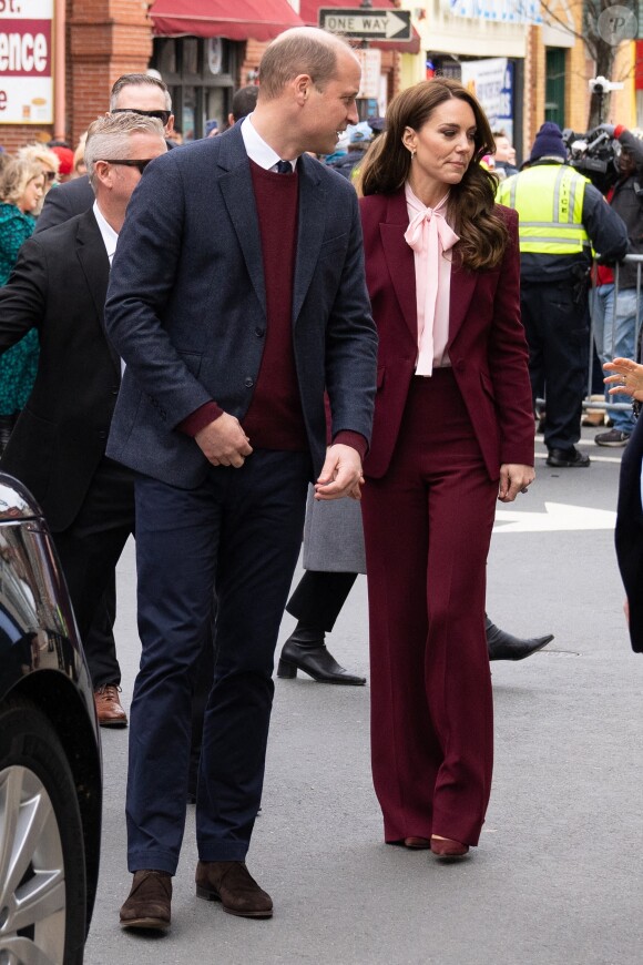Le prince de Galles William et Kate Catherine Middleton, princesse de Galles, en visite au centre Roca à Chelsea dans le Massachusetts, à l'occasion de leur voyage officiel aux Etats-Unis le 1er décembre 2022.