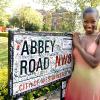 Les studios Abbey Road ont été mis en vente par EMI (photo : la chanteuse Jamelia)