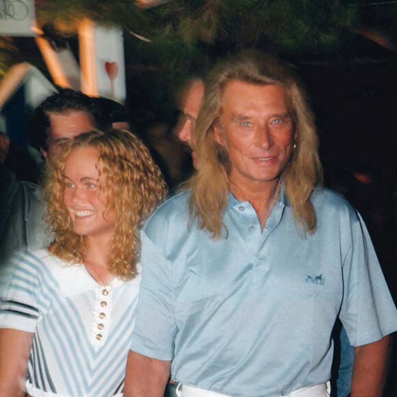 Johnny et Laeticia Hallyday à Saint-Tropez en 1996