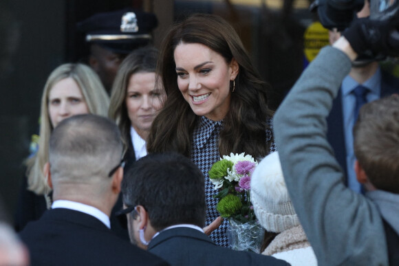 Kate Middleton arrive pour visiter le Centre sur l'enfant en développement de l'Université Harvard de Cambridge à Boston, Massachusetts, Etats-Unis, le 2 décembre 2022.