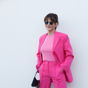 Sophie Marceau - Les célébrités au photocall du défilé Jacquemus pour la présentatation de la toute dernière collection "Le Raphia" au Bourget, Seine-Saint-Denis (93), France, le 12 décembre 2022. Habitué à ne pas suivre le calendrier de la Fashion Week de Paris, le designer a présenté sa toute dernière collection "Le Raphia" avec l'une une de ses couleurs favorites : le beige. © Veeren-Clovis/Bestimage 