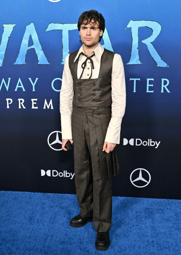 Jamie Flatters à la première du film "Avatar 2 : La voie de l'eau" de la société de production 20th Century Studios au théâtre Dolby à Hollywood, Los Angeles, Californie, Etats-Unis, le 12 décembre 2022. 
