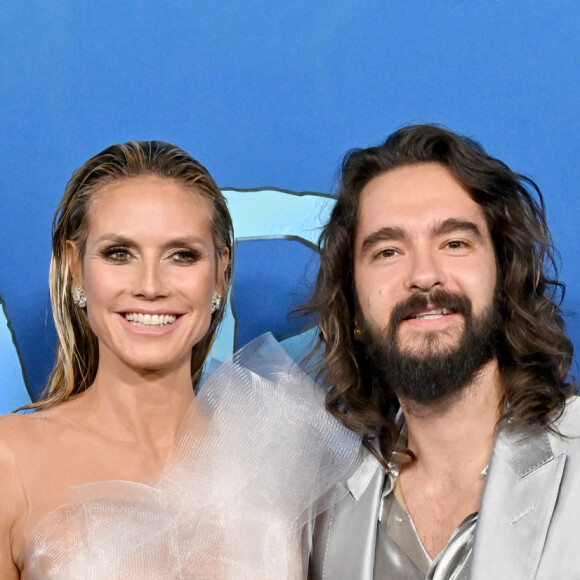 Heidi Klum et son mari Tom Kaulitz à la première du film "Avatar 2 : La voie de l'eau" de la société de production 20th Century Studios au théâtre Dolby à Hollywood, Los Angeles, Californie, Etats-Unis, le 12 décembre 2022. 