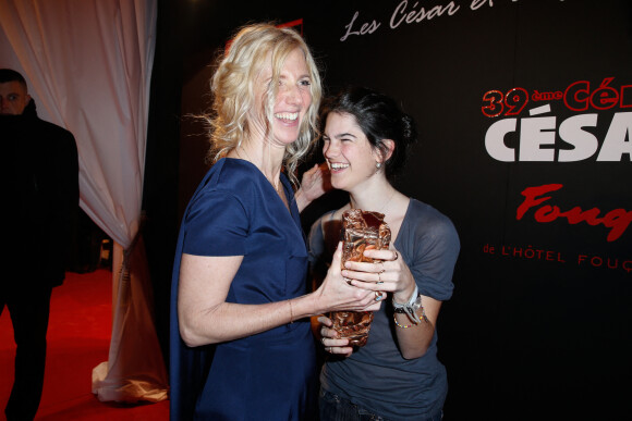 Sandrine Kiberlain et sa fille Suzanne - Dîner au Fouquet's - 39e cérémonie des César à Paris, le 28 février 2014.
