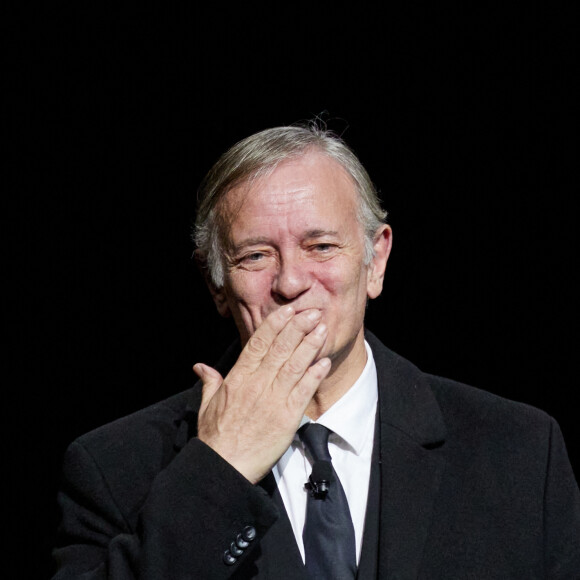 Exclusif - Francis Huster - Scène - Spectacle symphonique Claude Lelouch "D'un film à l'autre" au Palais des Congrès de Paris le 14 novembre 2022.  © Moreau / Rindoff / Bestimage 