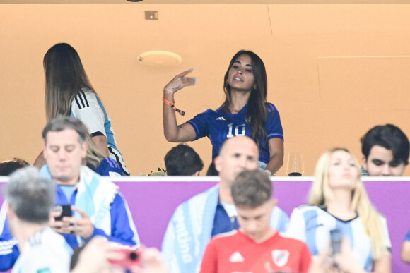 Antonella Roccuzzo (femme de Messi) lors du match "Argentine - Croatie (3-0)" lors de la Coupe du Monde 2022 au Qatar (FIFA World Cup Qatar 2022), le 13 décembre 2022. © Philippe Perusseau/Bestimage