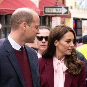 Le prince de Galles William et Kate Catherine Middleton, princesse de Galles, en visite au centre Roca à Chelsea dans le Massachusetts, à l'occasion de leur voyage officiel aux Etats-Unis le 1er décembre 2022. 