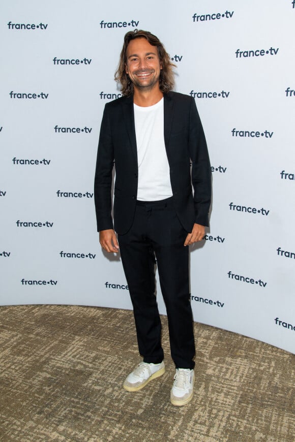 Bertrand Chameroy lors du photocall dans le cadre de la conférence de presse de France Télévisions au Pavillon Gabriel à Paris. © Pierre Perusseau/Bestimage 