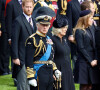 Le roi Charles III d'Angleterre, la reine consort Camilla Parker Bowles, le prince Harry, duc de Sussex, la princesse Beatrice d'York - Procession du cercueil de la reine Elizabeth II d'Angleterre de l'Abbaye de Westminster à Wellington Arch à Hyde Park Corner. Le 19 septembre 2022 