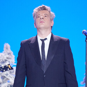 Exclusif - Benjamin Biolay lors de l'enregistrement d'un Grand show de Noël "Christmas Show" imaginé par B.Biolay avec une pléiade d'artistes prestigieux au Casino de Paris, France, le 29 septembre 2022, diffusé sur Canal+, le 21 décembre 2022.. © Cyril Moreau/Bestimage