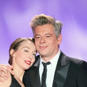 Exclusif - Benjamin Biolay et Jeanne Cherhal lors de l'enregistrement d'un Grand show de Noël "Christmas Show" imaginé par B.Biolay avec une pléiade d'artistes prestigieux au Casino de Paris, France, le 29 septembre 2022, diffusé sur Canal+, le 21 décembre 2022.. © Cyril Moreau/Bestimage