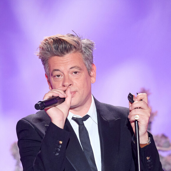 Exclusif - Benjamin Biolay lors de l'enregistrement d'un Grand show de Noël "Christmas Show" imaginé par B.Biolay avec une pléiade d'artistes prestigieux au Casino de Paris, France, le 29 septembre 2022, diffusé sur Canal+, le 21 décembre 2022.. © Cyril Moreau/Bestimage