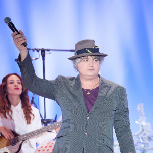Exclusif - Pete Doherty (Peter Doherty) lors de l'enregistrement d'un Grand show de Noël "Christmas Show" imaginé par B.Biolay avec une pléiade d'artistes prestigieux au Casino de Paris, France, le 29 septembre 2022, diffusé sur Canal+, le 21 décembre 2022.. © Cyril Moreau/Bestimage