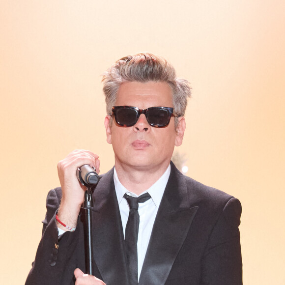 Exclusif - Benjamin Biolay lors de l'enregistrement d'un Grand show de Noël "Christmas Show" imaginé par B.Biolay avec une pléiade d'artistes prestigieux au Casino de Paris, France, le 29 septembre 2022, diffusé sur Canal+, le 21 décembre 2022.. © Cyril Moreau/Bestimage