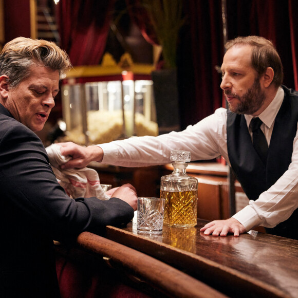 Exclusif - Benjamin Biolay et Jean-Charles Clichet lors de l'enregistrement d'un Grand show de Noël "Christmas Show" imaginé par B.Biolay avec une pléiade d'artistes prestigieux au Casino de Paris, France, le 28 septembre 2022, diffusé sur Canal+, le 21 décembre 2022. © Cyril Moreau/Bestimage
