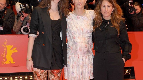 Amanda Peet très enceinte et Rebecca Hall au summum de l'élégance... ont irradié la Berlinale !