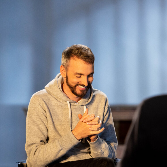 Exclusif - Christophe Willem - Enregistrement de l'émission "Animaux Stars", présentée par B.Montiel et diffusée le 24 décembre à 17h30 sur Animaux TV. © Jérémy Melloul / Bestimage