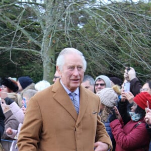 Le roi Charles III - La famille royale d'Angleterre assiste au service religieux de Noël à l'église St Mary Magdalene à Sandringham, Norfolk, le 25 décembre 2022.