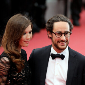 Thomas Hollande et sa compagne Emilie Broussouloux - Montée des marches du film "L'Amant Double" lors du 70ème Festival International du Film de Cannes. © Borde-Jacovides-Moreau / Bestimage 