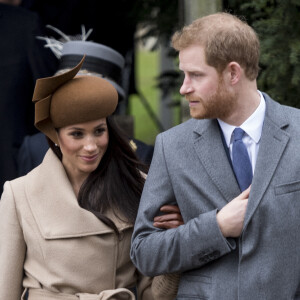 Le prince Harry et sa fiancée Meghan Markle - La famille royale d'Angleterre arrive à la messe de Noël à l'église Sainte-Marie-Madeleine à Sandringham, le 25 décembre 2017. 