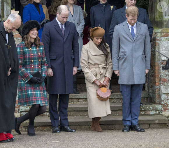 Kate Catherine Middleton, enceinte et le prince William, duc de Cambridge avec le prince Harry et sa fiancée Meghan Markle - La famille royale d'Angleterre arrive à l'église St Mary Magdalene pour la messe de Noël à Sandringham le 25 décembre 2017 