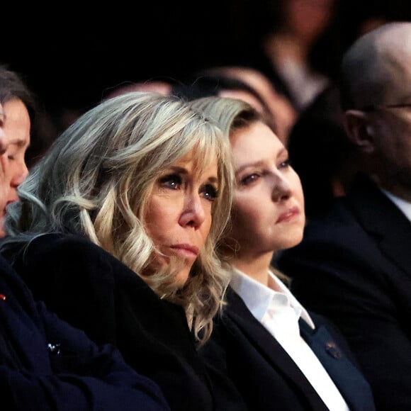 Exclusif - Brigitte Macron et Olena Zelenska - Soirée de gala au profit de la Fondation Olena Zelenska à la salle Pleyel à Paris, le 13 décembre 2022. © Dominique Jacovides / Bestimage