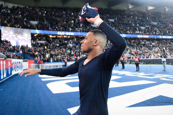 Kylian Mbappé lors du match de Ligue 1 Uber Eats "PSG - Strasbourg (2-1)" au Parc Des Princes, le 28 décembre 2022.