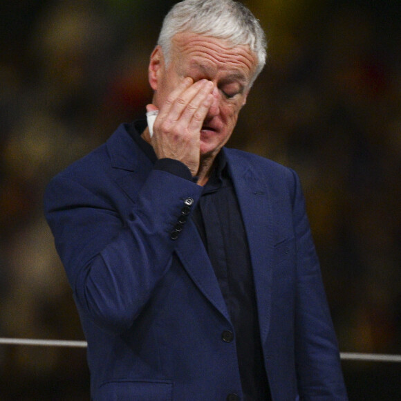 Didier Deschamps entraineur / Selectionneur France - Remise du trophée de la Coupe du Monde 2022 au Qatar (FIFA World Cup Qatar 2022) à l'équipe d'argentine après sa victoire contre la France en finale (3-3 - tab 2-4). Doha, le 18 décembre 2022. 