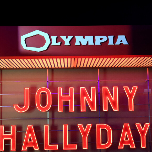 Illustrations de l'exposition Johnny Hallyday à Bruxelles le 19 décembre 2022. Johnny Hallyday l'Exposition, exposition immersive sur 3000 m2, ouvre ses portes à Bruxelles au Palais 2. C'est un vrai voyage dans les coulisses de la vie de Johnny grâce notamment à des installations scéniques inspirées de ses concerts, de la présentation de plus de 50 costumes et guitares provenant de la collection de Johnny et Laeticia Hallyday, et des souvenirs partagés grâce à la voix de Jean Reno. L'exposition sera ouverte jusqu'au 15 juin 2023 puis arrivera à Paris en janvier 2024. L'exposition se termine par un moment fort et unique, avec la reproduction à l'identique du bureau de sa maison de Marnes-la-Coquette, la Savannah, où il a rendu son dernier souffle, et par un film, en mémoire des funérailles historiques de Johnny Hallyday à Paris. © Dominique Jacovides / Bestimage