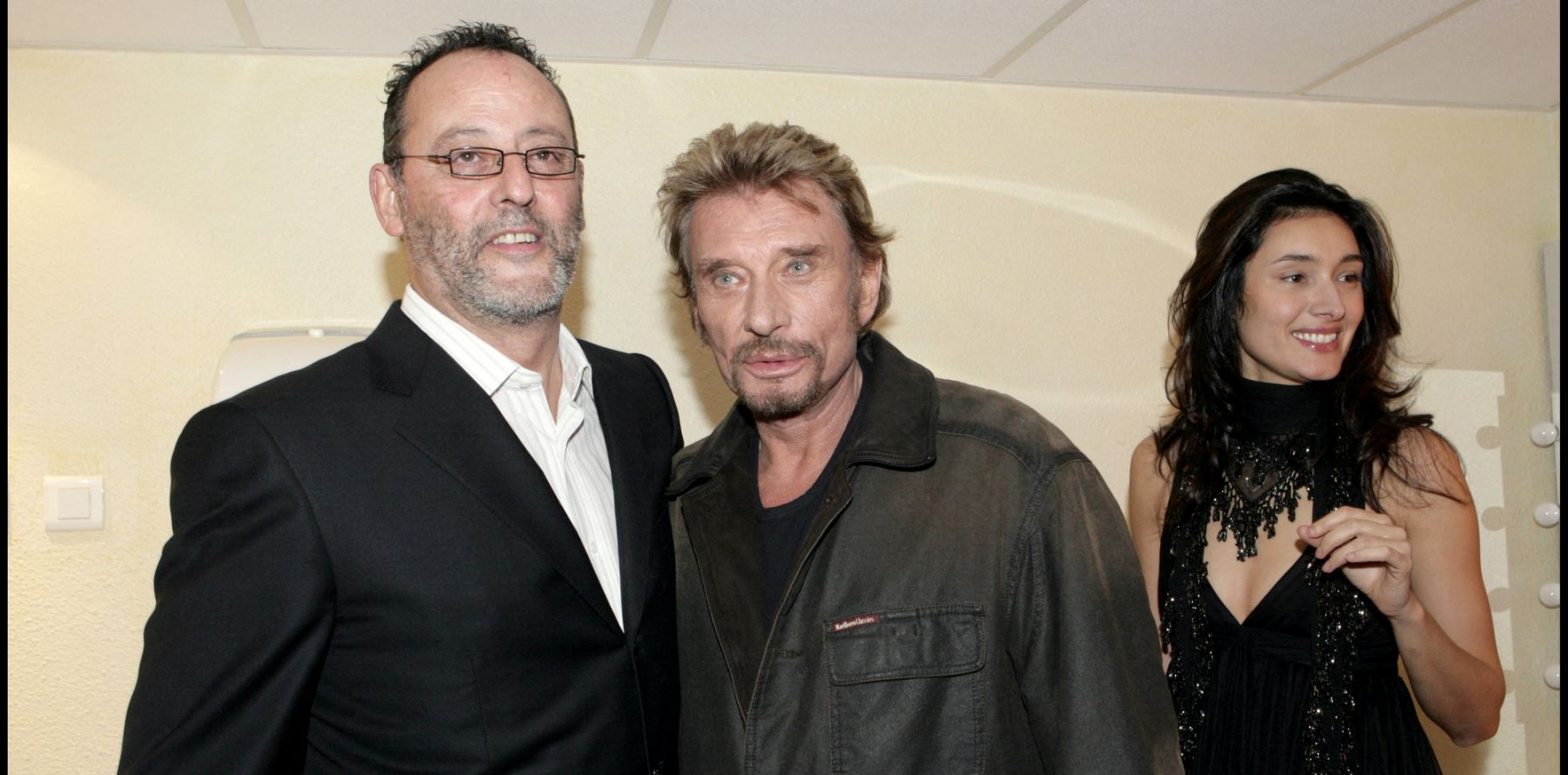 Accident Tragique Jean Reno A Tout Perdu Son putai* de cercueil..." : Jean Reno toujours bouleversé par la  disparition de Johnny, la douleur encore très vive - Purepeople