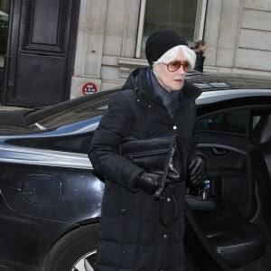 Exclusif - Françoise Hardy dans les rues de Paris le 11 Février 2016.