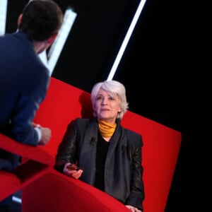 Exclusif - Enregistrement de l'émission "Le Divan" présentée par Marc-Olivier Fogiel avec Françoise Hardy en invitée, le 29 janvier 2016. Elle sera diffusée le 16 février 2016 sur France 3. © Dominique Jacovides / Bestimage 