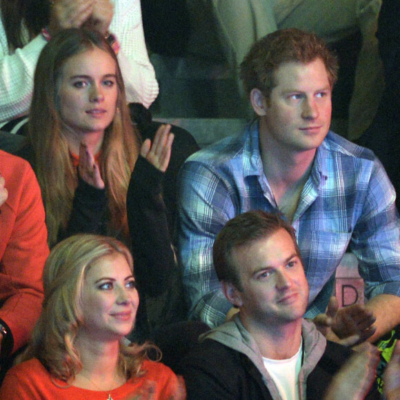 Sam Branson, le prince Harry d'Angleterre, sa compagne Cressida Bonas, Holly Branson et son mari Fred Andrews au "We Day UK" au Wembley Arena à Londres.