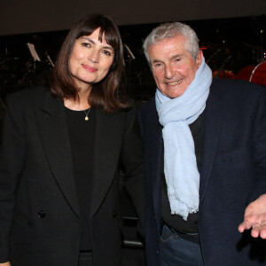 Exclusif - Claude Lelouch et sa compagne Valérie Perrin Backstage - Spectacle symphonique Claude Lelouch "D'un film à l'autre" au Palais des Congrès de Paris le 14 novembre 2022. © Moreau / Rindoff / Bestimage 