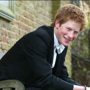 Le Prince Harry au collège d'Eton en 2003