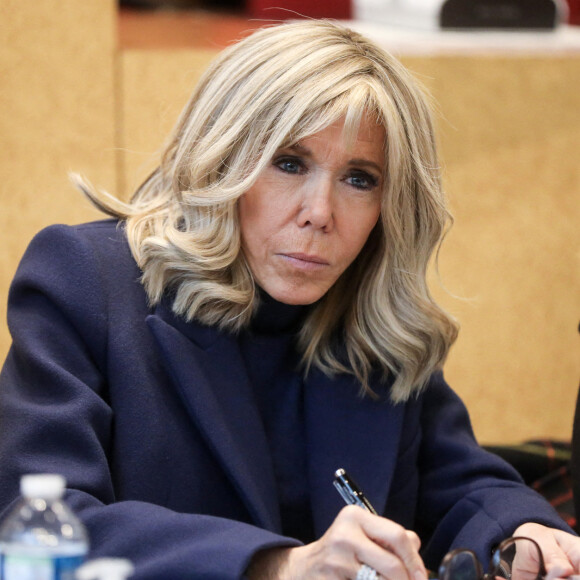 La Première dame, Brigitte Macron se rend au Tribunal judiciaire d'Orléans pour présenter les annonces en matière d'accompagnement des mineurs victimes tout au long du processus judiciaire, le 20 décembre 2022 à Orléans © Stéphane Lemouton/Bestimage