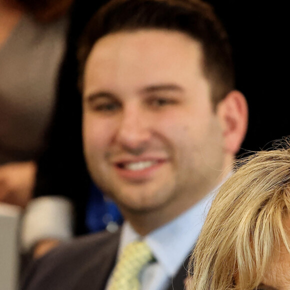 La Première Dame Brigitte Macron a visité le Lycée Français de la Nouvelle-Orléans, à l'occasion de son voyage officiel aux Etats-Unis. Elle a notamment échangé avec les élèves sur la lutte contre le harcèlement scolaire et les cyberviolences. Le 2 décembre 2022 © Dominique Jacovides / Bestimage