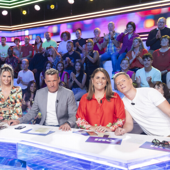 Exclusif - Delphine Wespiser, Bernard Montiel, Kelly Vedovelli, Benjamin Castaldi, Valérie Benaim, Matthieu Delormeau - Enregistrement de la dernière émission TPMP (Touche Pas à Mon Poste), présentée par C.Hanouna et diffusée en direct sur C8 le 23 juin 2022 © Jack Tribeca / Bestimage  Exclusive - No Web No Blog pour Belgique et Suisse 