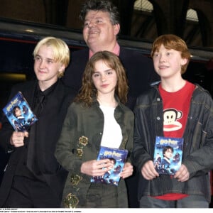 Robbie Coltrane avec Rupert Grint, Emma Watson et Tom Felton à Londres.