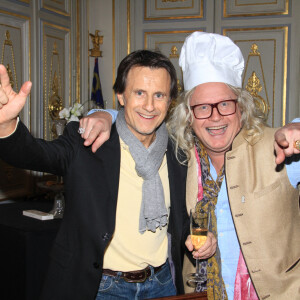 Exclusif - Vincent Perrot, Pierre-Jean Chalençon lors d'un dîner au Palais Vivienne à Paris le 9 décembre 2020. © Baldini / Bestimage 