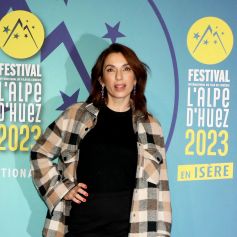 Aure Atika - 26e édition du Festival international du film de comédie de l'Alpe d'Huez, le 17 janvier 2023. © Dominique Jacovides / Bestimage