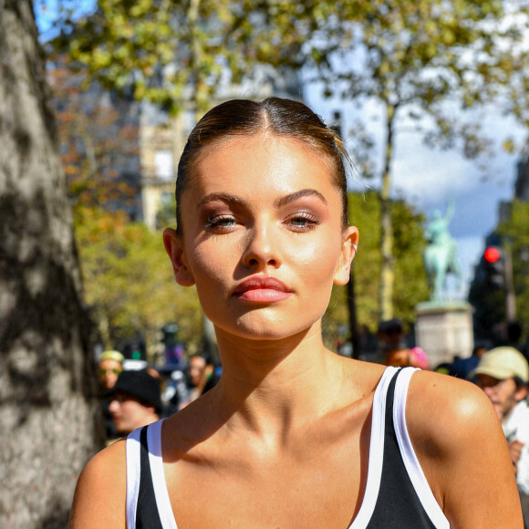 Thylane Blondeau arrive au défilé de mode Miu Miu lors de la Fashion Week printemps/été 2022 à Paris, France, le 5 octobre 2021. © Veeren Ramsamy-Christophe Clovis/Bestimage 