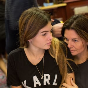 Exclusif - Thylane Blondeau et sa mère Véronika Loubry pendant le petit déjeuner avant de rejoindre le cinéma avant de se rendre à l'avant-première du film "Belle et Sébastien : l'aventure continue" au Gaumont Opéra à Paris, le 29 novembre 2015. © Romuald Meigneux / Bestimage 