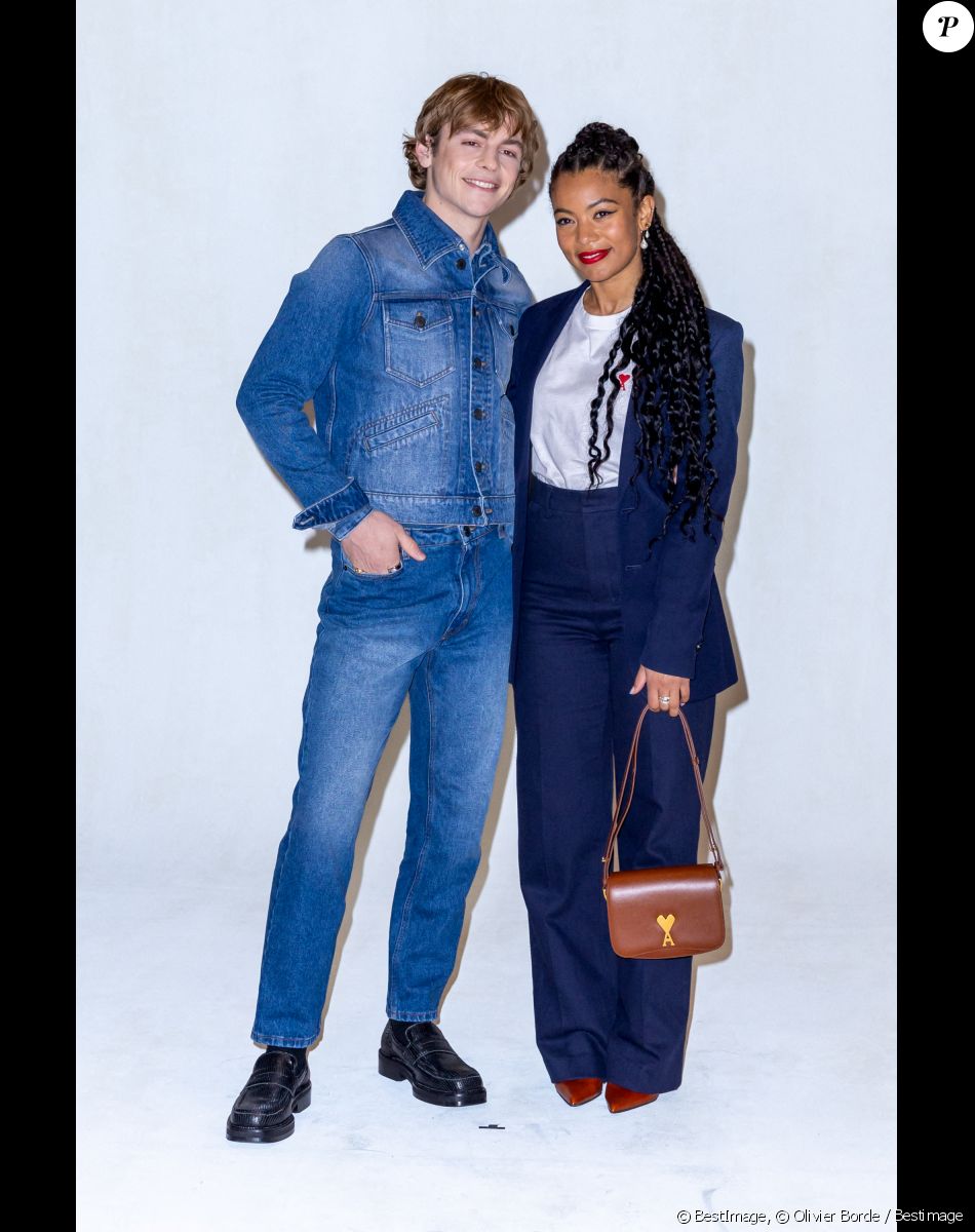Ross Lynch et Jaz Sinclair - Photocall du défilé de mode Hommes "AMI" prêt-à-porter automne-hiver 2023/2024 lors de la fashion week de Paris. Le 19 janvier 2023 © Olivier Borde / Bestimage