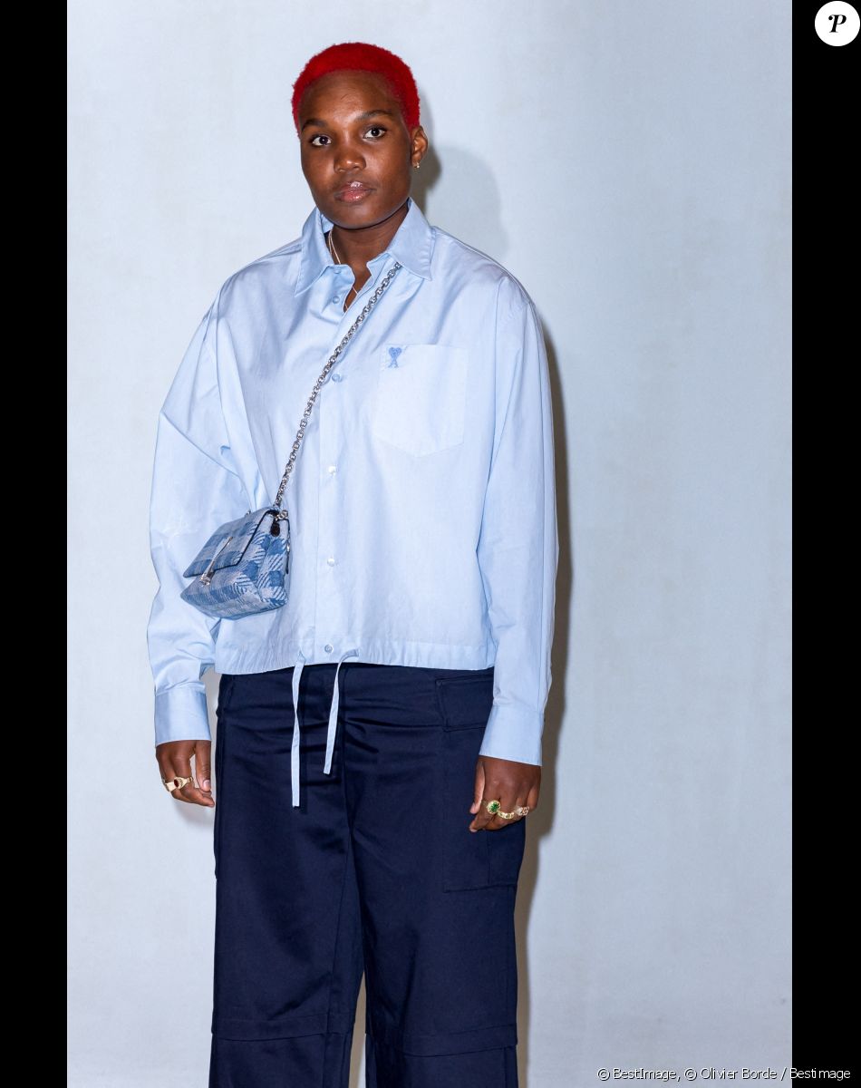 Arlo Parks - Photocall du défilé de mode Hommes "AMI" prêt-à-porter automne-hiver 2023/2024 lors de la fashion week de Paris. Le 19 janvier 2023 © Olivier Borde / Bestimage
