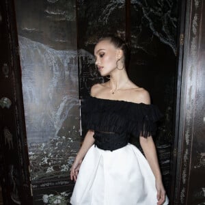 Lily-Rose Depp - Front row du défilé Chanel Métiers d'Art 2019 / 2020 au Grand Palais à Paris le 4 décembre 2019 © Olivier Borde / Bestimage 