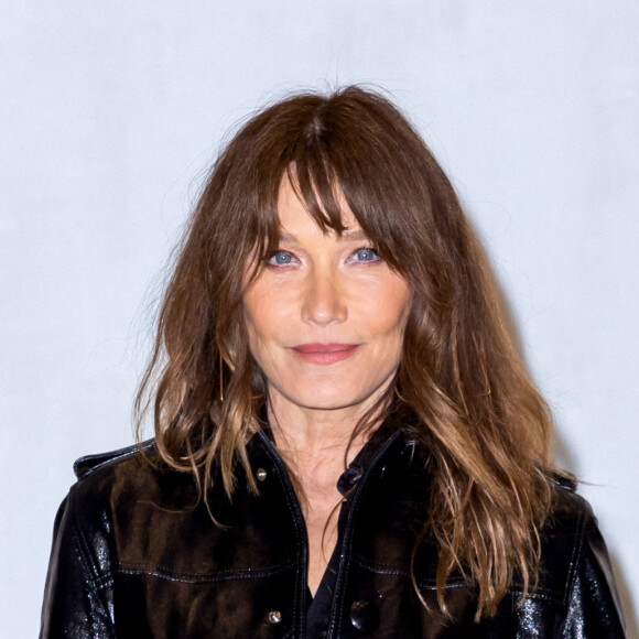 Carla Bruni - Photocall du défilé de mode Hommes "AMI" prêt-à-porter automne-hiver 2023/2024 lors de la fashion week de Paris. Le 19 janvier 2023 © Olivier Borde / Bestimage