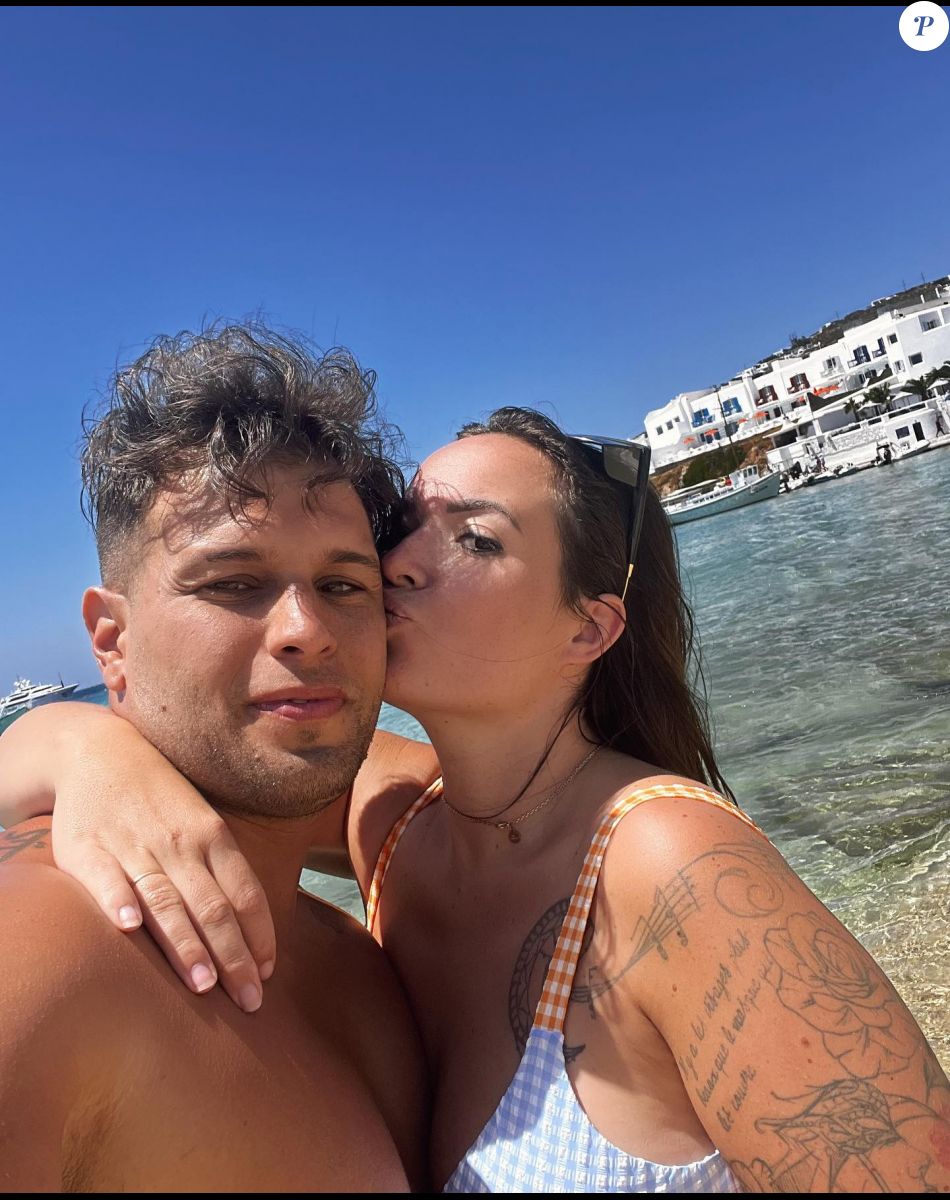 Kelly Helard et Neymar en vacances en amoureux, en Grèce.