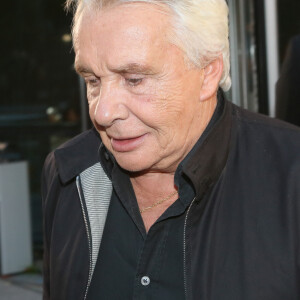 Michel Sardou - Exclusif - Première émission "Touche pas à mon poste" de la rentrée au Siège de la chaine D8 à Boulogne Billancourt le 1er septembre 2014.